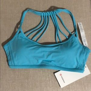 Lululemon lighten up bra size 6
